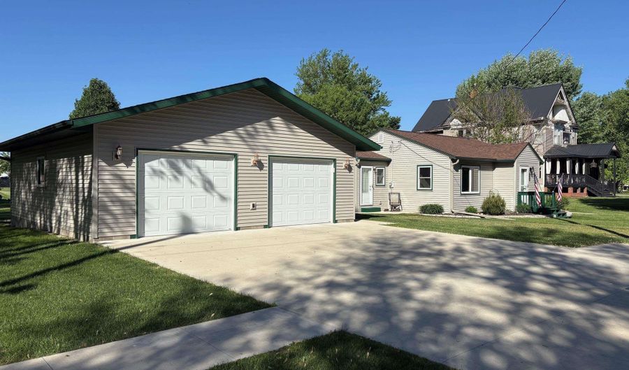 1007 Alden St, Alden, IA 50006 - 2 Beds, 1 Bath