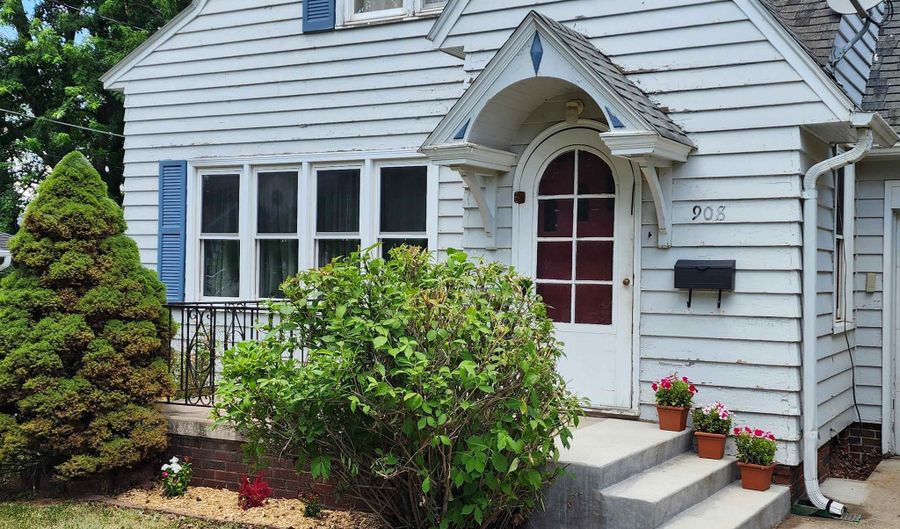 908 E 9th St, Atlantic, IA 50022 - 3 Beds, 2 Bath