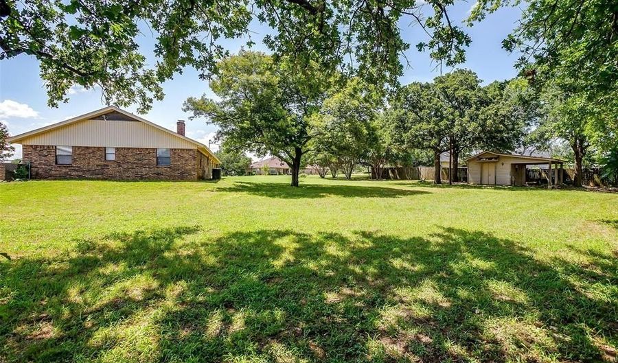 2720 Hill Ln, Keene, TX 76031 - 3 Beds, 3 Bath