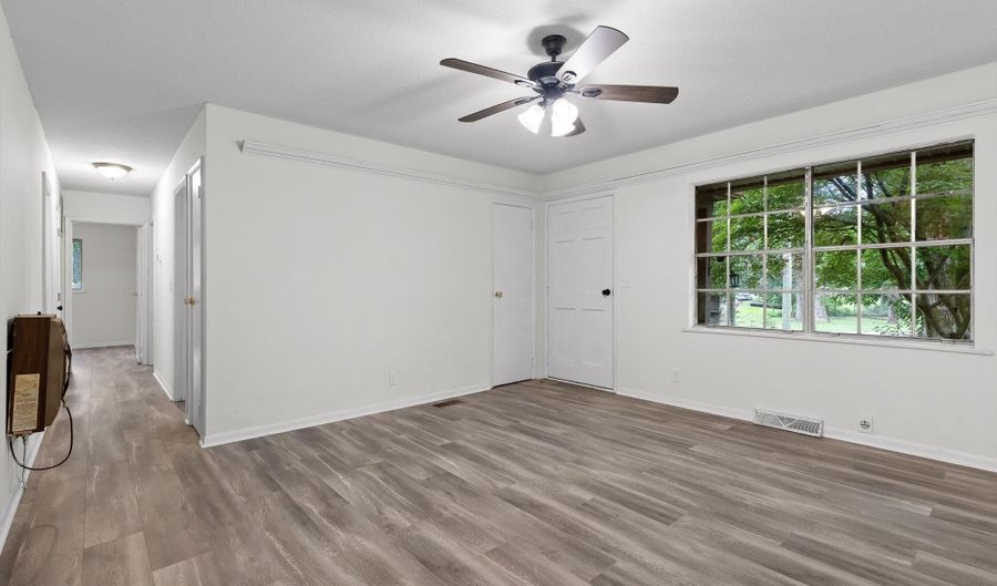 221 Chota Cir, Lafayette, GA 30728 - 3 Beds, 2 Bath