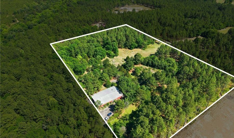 478 Rattlesnake Trl, Aberdeen, NC 28315 - 3 Beds, 3 Bath