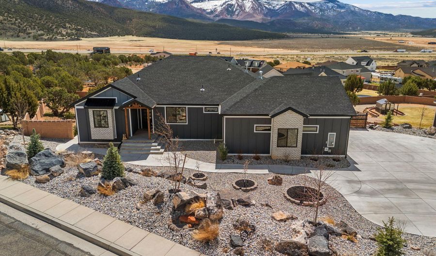 2753 W Eagle Ridge Loop, Cedar City, UT 84720 - 4 Beds, 4 Bath