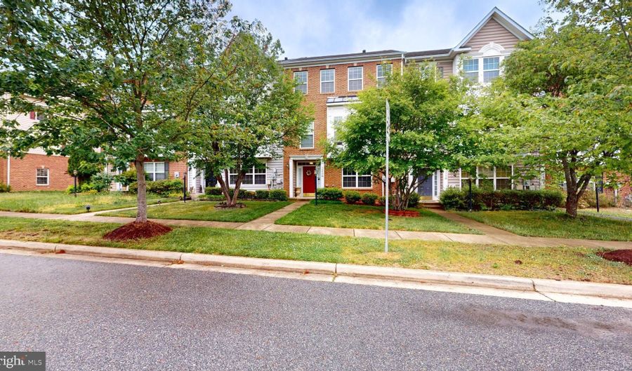 14205 LUSBY RIDGE Rd, Accokeek, MD 20607 - 4 Beds, 4 Bath