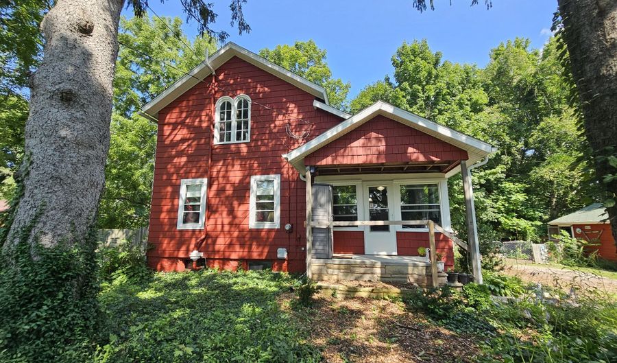 331 N Steer St, Addison, MI 49220 - 2 Beds, 1 Bath