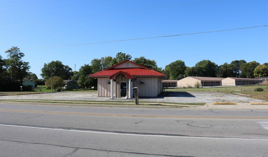 1516 N Main St, Monticello, IN 47960 - 0 Beds, 0 Bath