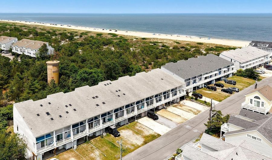 39549 DUNE Rd 40, Bethany Beach, DE 19930 - 5 Beds, 4 Bath