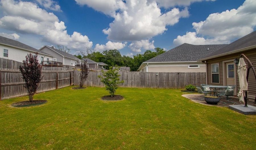 608 Surrey Ln, Benton, AR 72015 - 3 Beds, 2 Bath