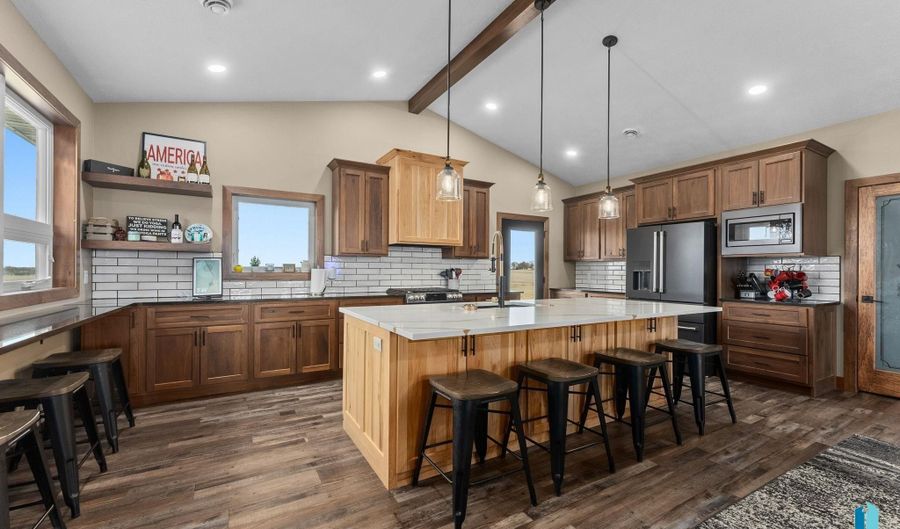 25953 481st Ave, Brandon, SD 57005 - 5 Beds, 4 Bath