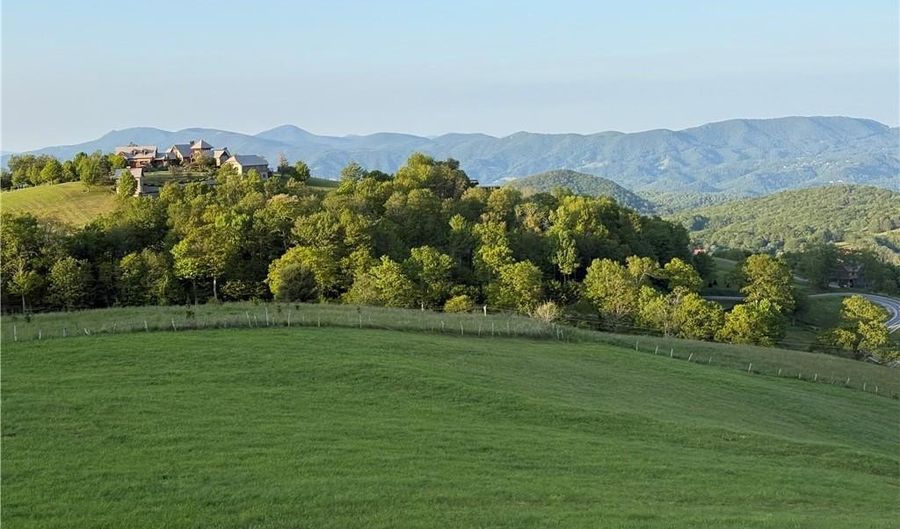 Tbd/ wolf Lot Chappell Farm Road, Banner Elk, NC 28604 - 0 Beds, 0 Bath