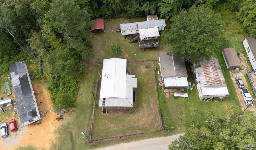 2423 Oak Village Rd, Akron, AL 35441 - 2 Beds, 2 Bath