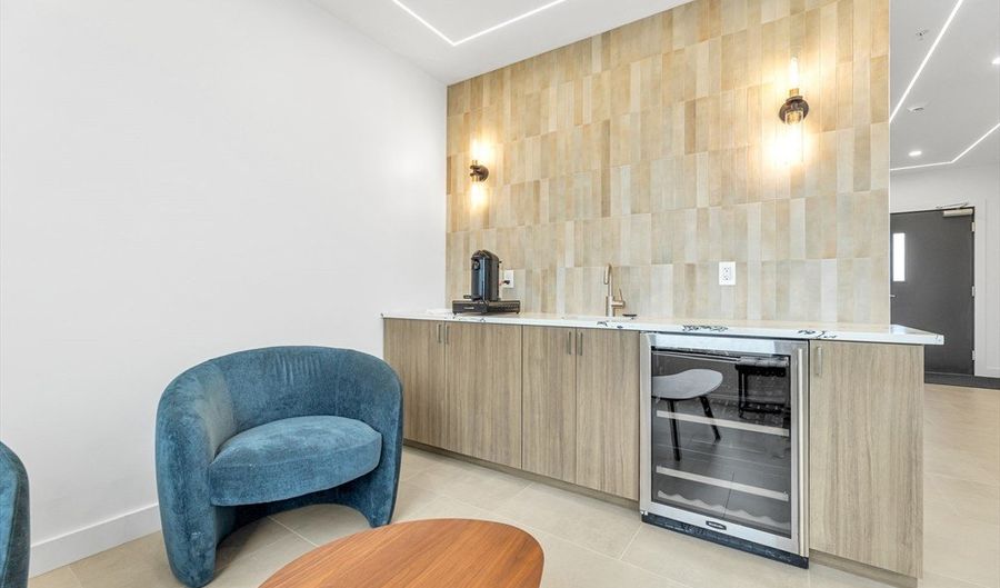 256 Dorchester St 402, Boston, MA 02127 - 2 Beds, 2 Bath