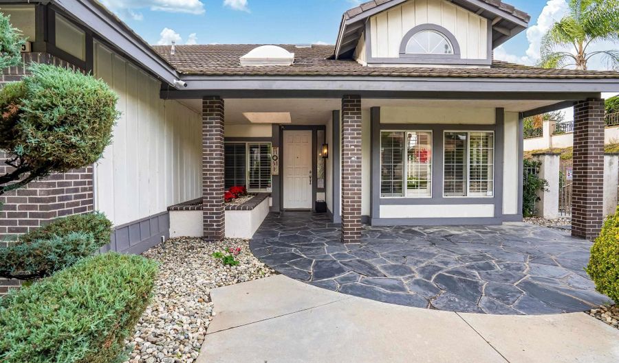 1365 Oak View Way 1, Escondido, CA 92029 - 4 Beds, 2 Bath