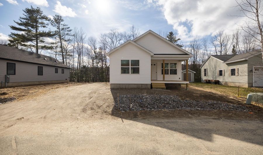 17 Streamside Dr, Auburn, ME 04210 - 3 Beds, 2 Bath