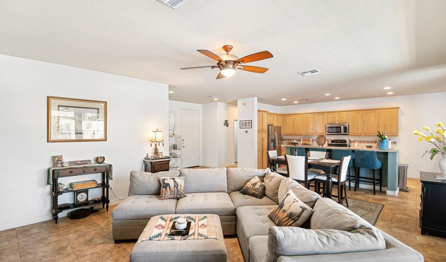 3322 W SOUSA Dr, Anthem, AZ 85086 - 3 Beds, 2 Bath