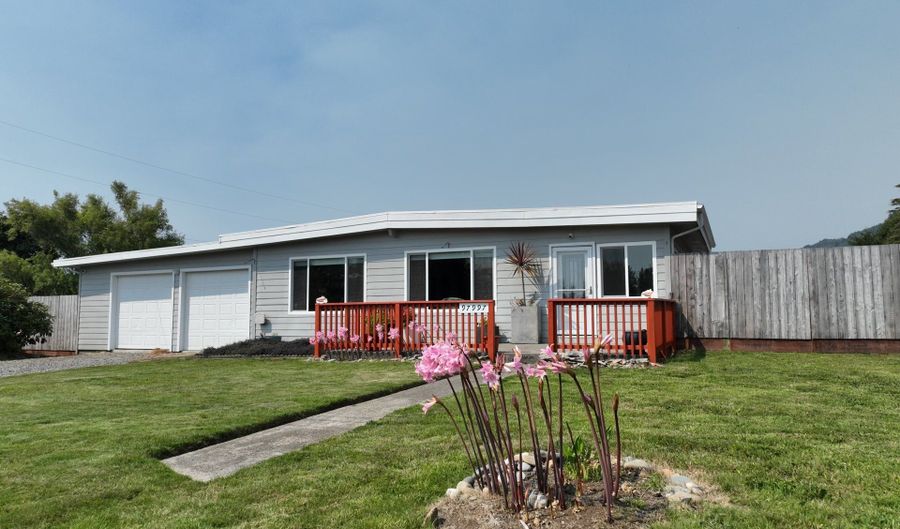 97997 OLSEN Ln, Brookings, OR 97415 - 3 Beds, 2 Bath