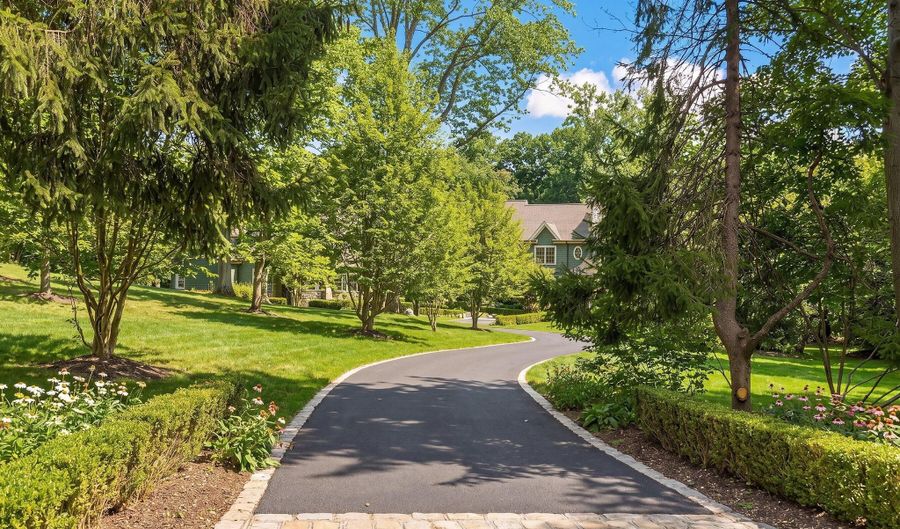 241 Monmouth Ave, Atlantic Highlands, NJ 07716 - 6 Beds, 6 Bath