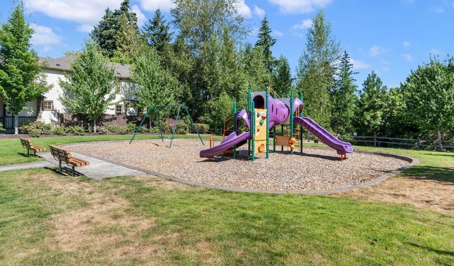 268 SW 204TH Ter, Beaverton, OR 97006 - 4 Beds, 3 Bath
