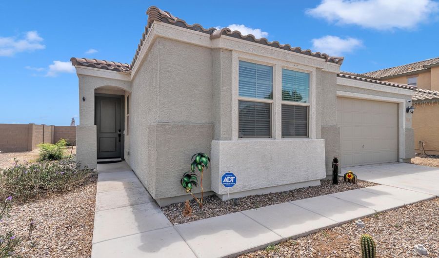 25779 W HAZEL Dr, Buckeye, AZ 85326 - 3 Beds, 2 Bath