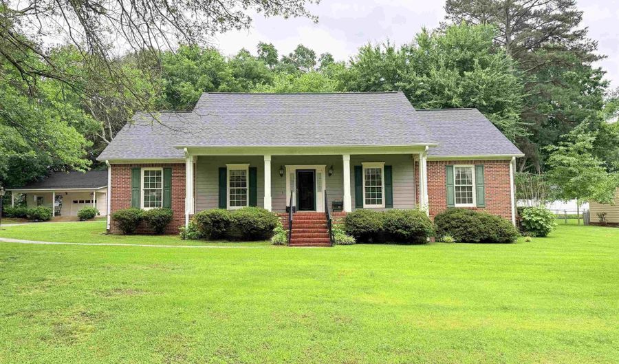 1014 Crestwood Dr, Albertville, AL 35950 - 3 Beds, 3 Bath