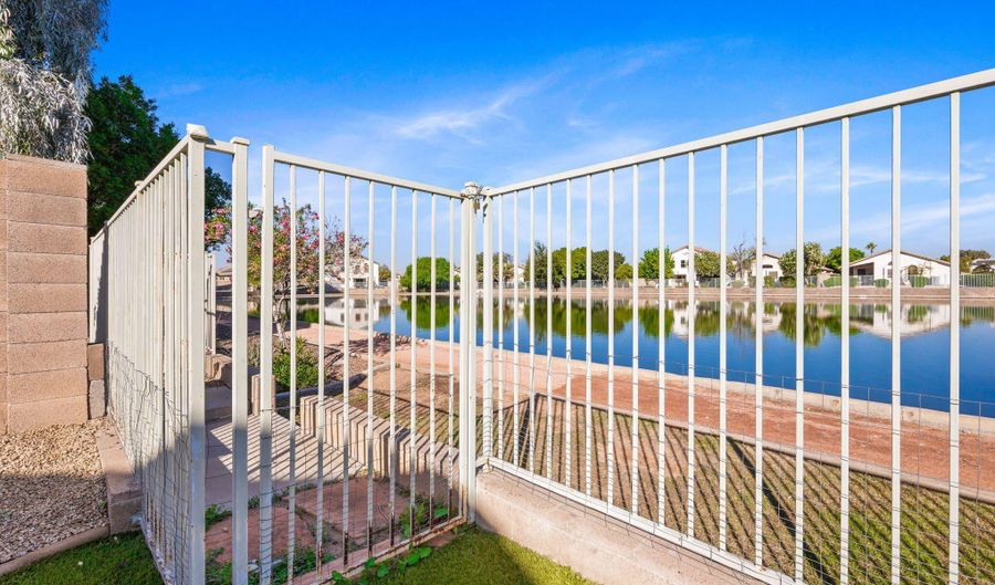 11216 W ROANOKE Ave, Avondale, AZ 85392 - 4 Beds, 2 Bath