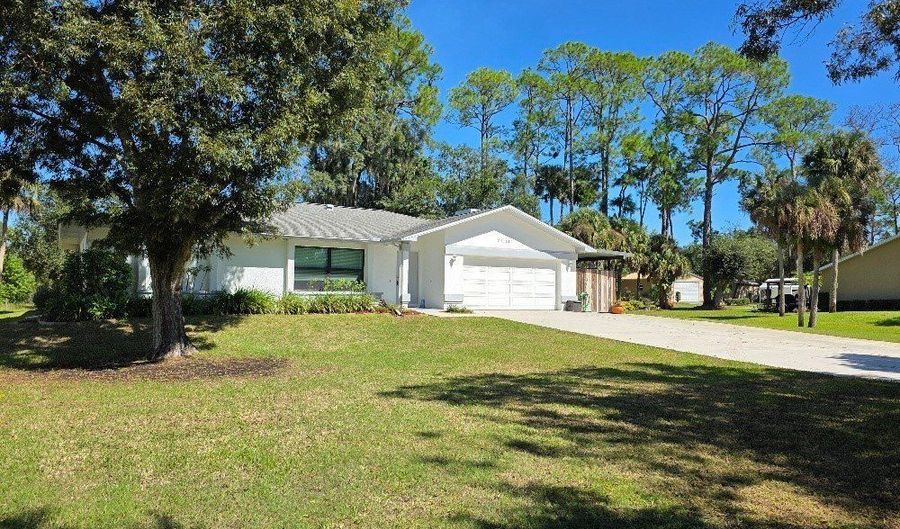 21151 Captain Nelson Ct, Alva, FL 33920 - 3 Beds, 2 Bath