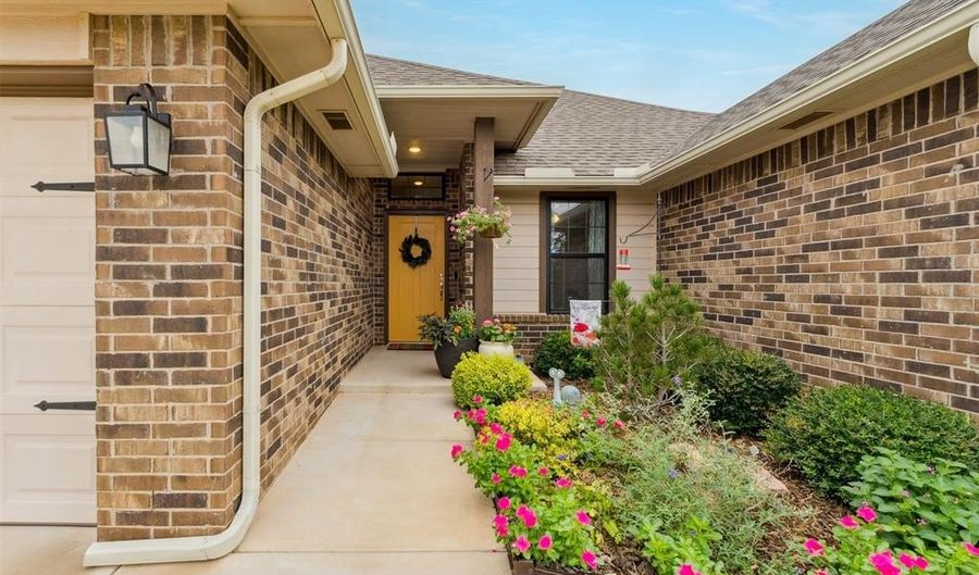 12721 NW 137th St, Piedmont, OK 73078 - 3 Beds, 2 Bath