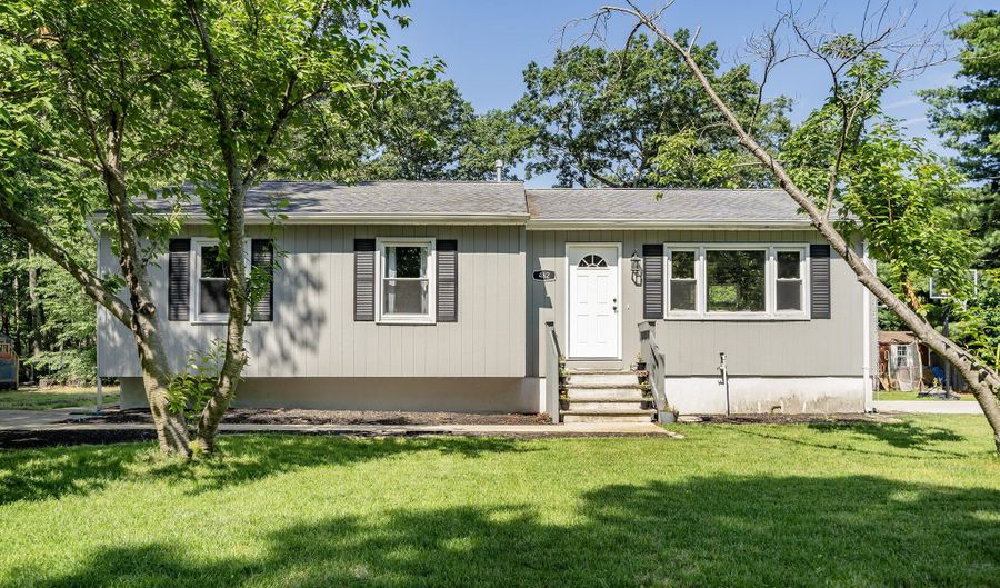 482 Radovan Ave, Bayville, NJ 08721 - 3 Beds, 2 Bath