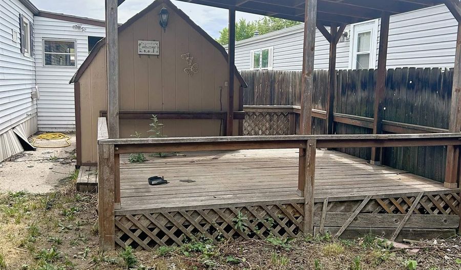 810 COVERED WAGON, Cheyenne, WY 82007 - 3 Beds, 2 Bath