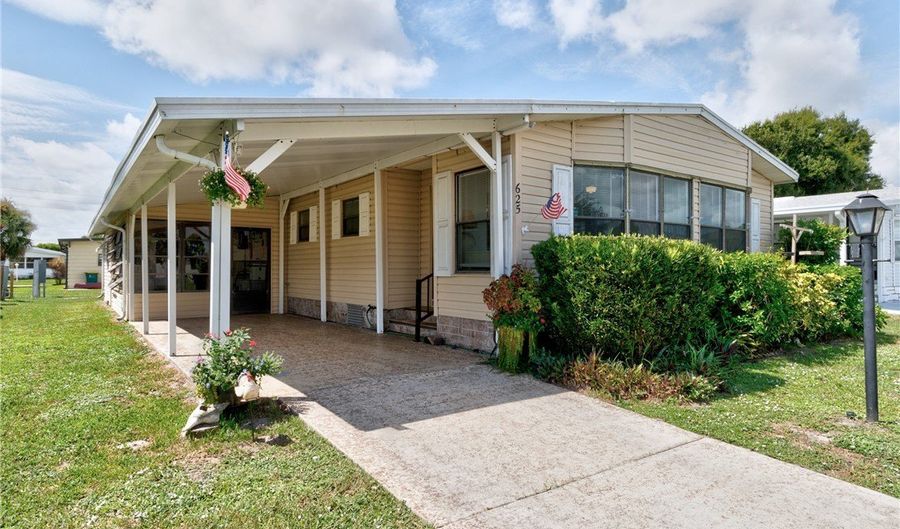 625 Puffin Dr, Barefoot Bay, FL 32976 - 2 Beds, 2 Bath
