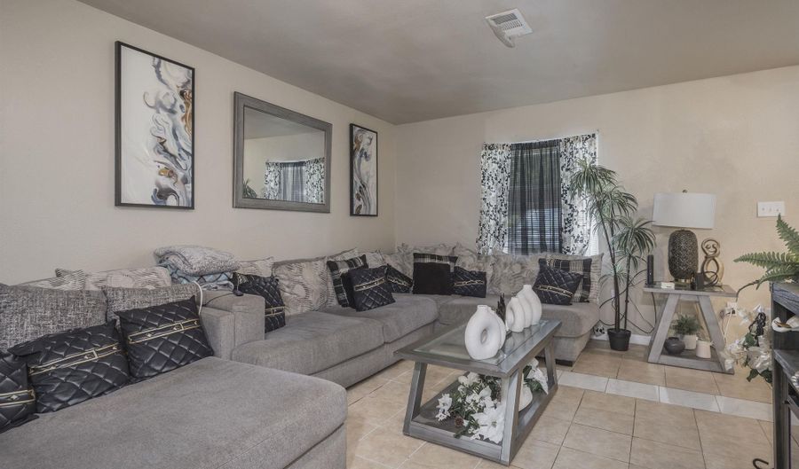 201 PARVIN Dr, Bastrop, LA 71220 - 3 Beds, 2 Bath