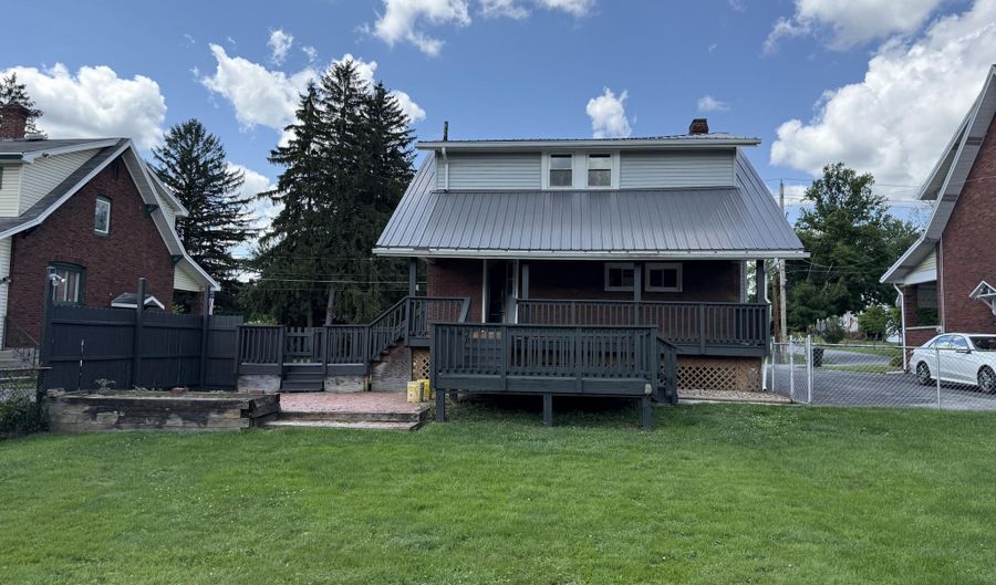 5729 California Ave, Altoona, PA 16602 - 3 Beds, 1 Bath
