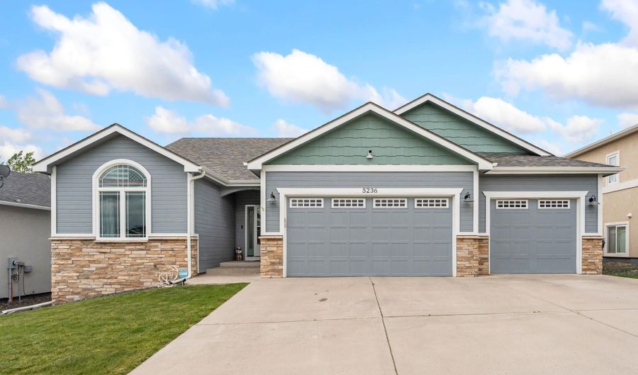 5236 SHADOW ROCK Dr, Cheyenne, WY 82009 - 4 Beds, 3 Bath