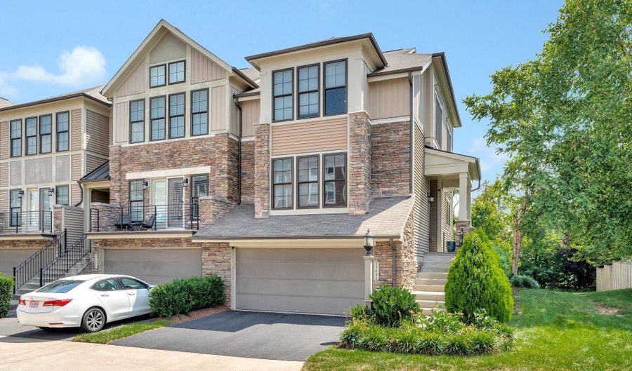 23498 EPPERSON Sq, Brambleton, VA 20148 - 3 Beds, 4 Bath
