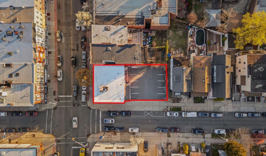 809-811 BROADWAY, Bayonne, NJ 07002 - 0 Beds, 0 Bath