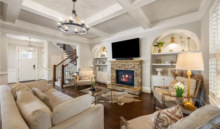 320 Valley Brook Way NE, Atlanta, GA 30342 - 5 Beds, 4 Bath