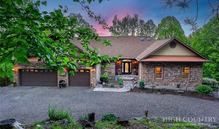 171 Camp Davis Rd, Banner Elk, NC 28604 - 4 Beds, 5 Bath