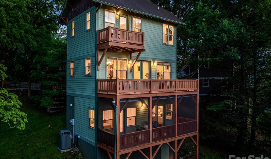 14 Sunset Dr, Asheville, NC 28804 - 3 Beds, 3 Bath