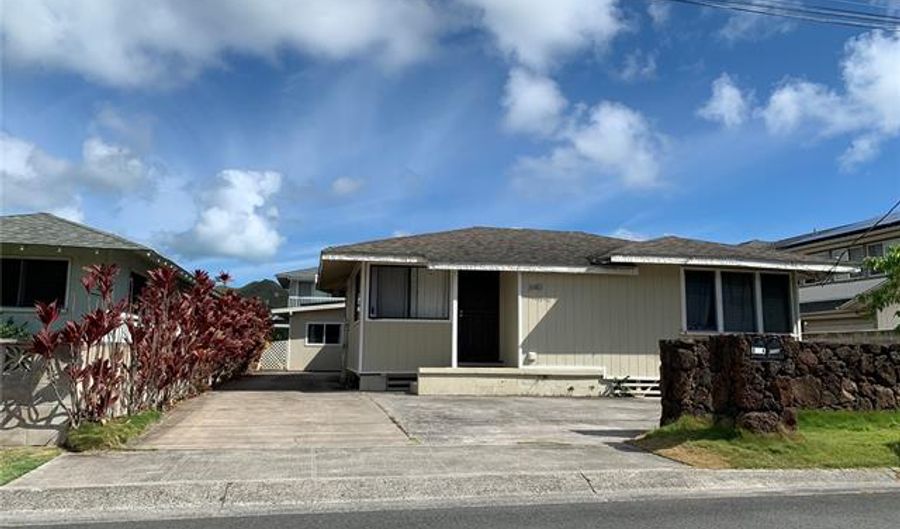 640 Punaa St, Kailua, HI 96734 - 6 Beds, 3 Bath