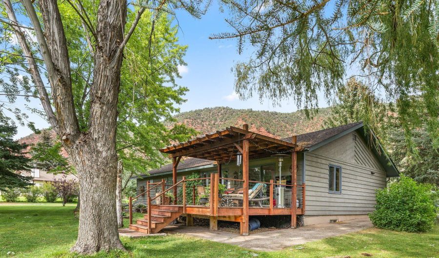 283 MEADOW Ln, Glenwood Springs, CO 81601 - 3 Beds, 3 Bath