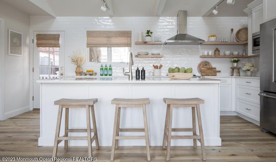 76 Bridge Avenue Unit Rear Cottage Rear Cottage, Bay Head, NJ 08742 - 1 Beds, 1 Bath