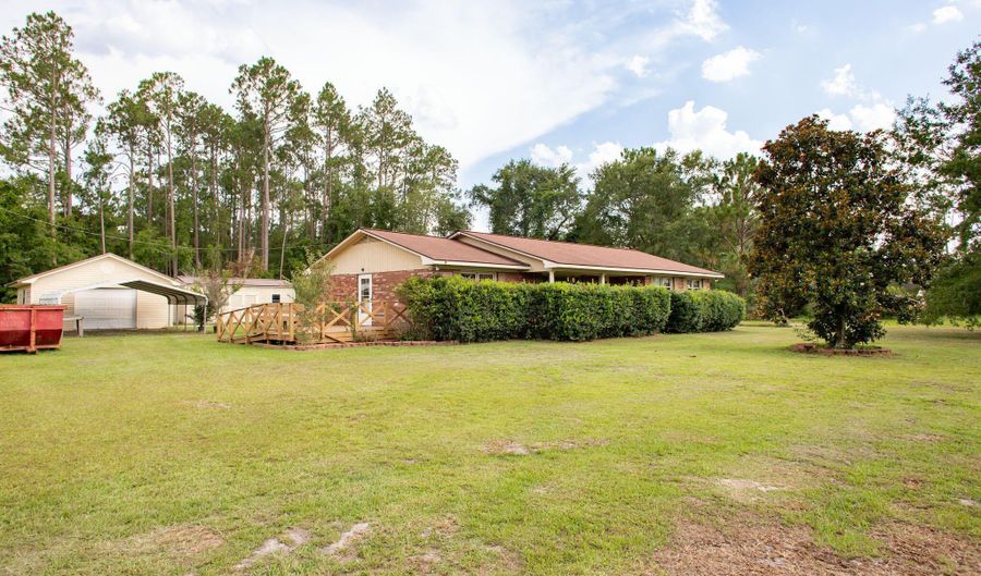 542 Ga Highway 64, Alma, GA 31510 - 3 Beds, 3 Bath