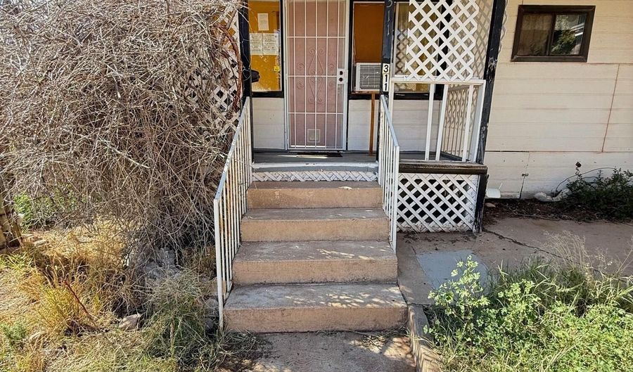 311 A St, Bisbee, AZ 85603 - 2 Beds, 1 Bath