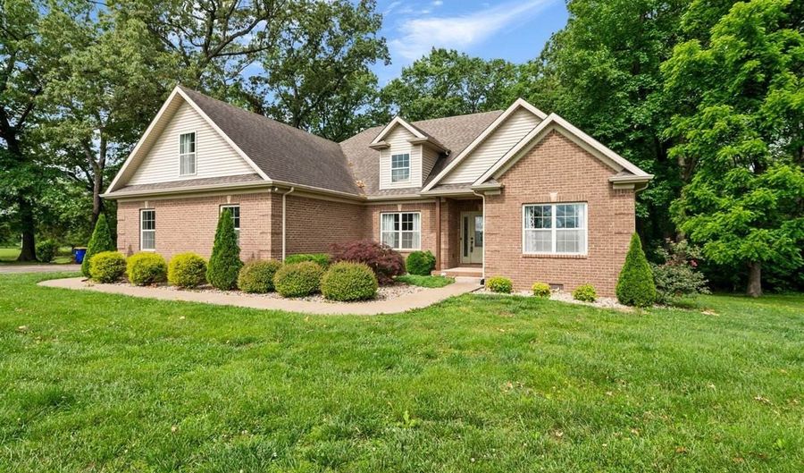 2299 Dye Ford Rd, Alvaton, KY 42122 - 4 Beds, 3 Bath