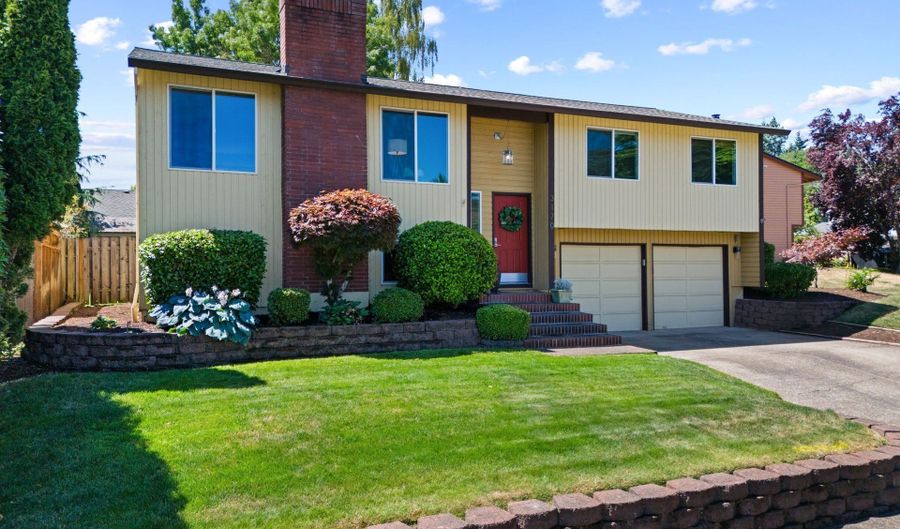 3170 NW ASHLAND Dr, Beaverton, OR 97006 - 4 Beds, 3 Bath