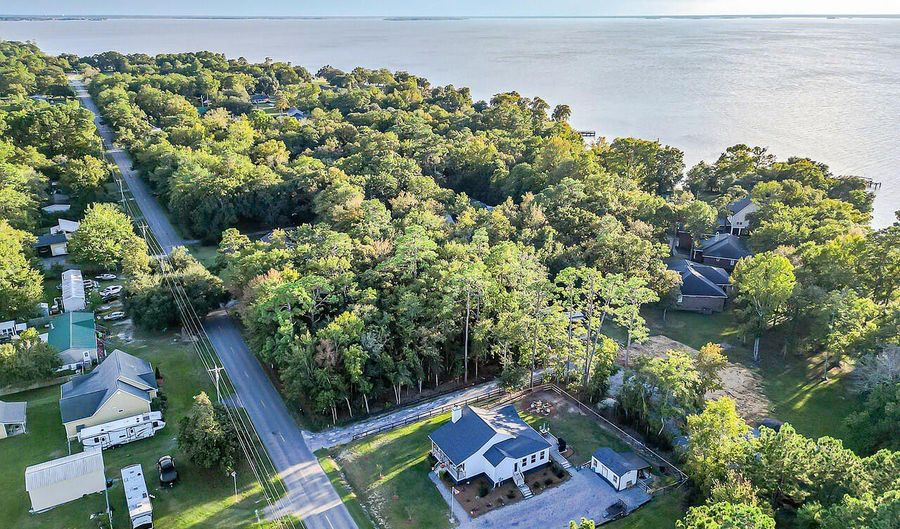 505 Butter Rd, Bonneau, SC 29431 - 3 Beds, 2 Bath