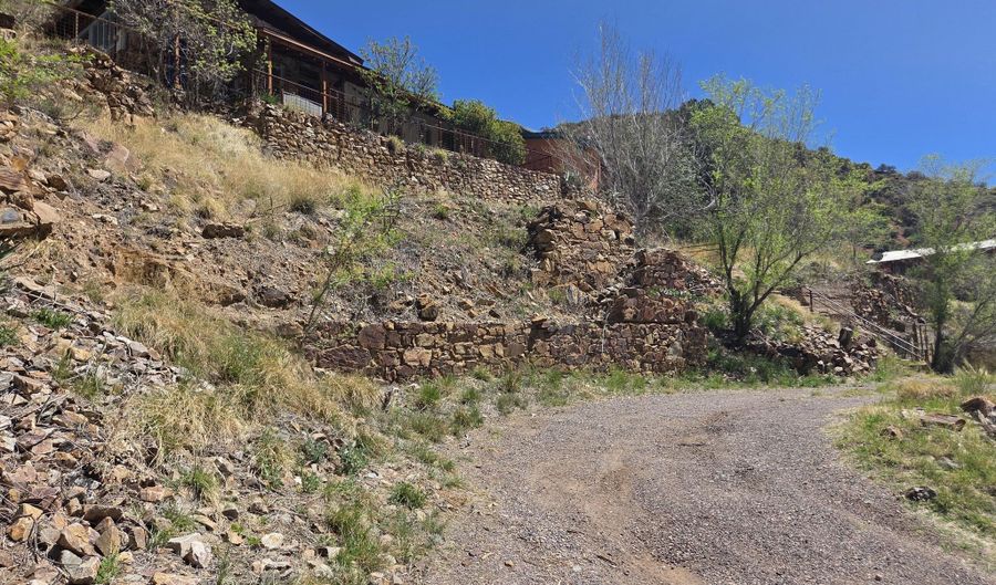 253 B Brewery Ave, Bisbee, AZ 85603 - 1 Beds, 1 Bath