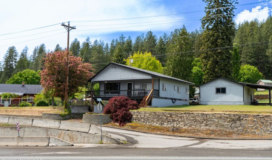 6413 Comanche St, Bonners Ferry, ID 83805 - 3 Beds, 2 Bath