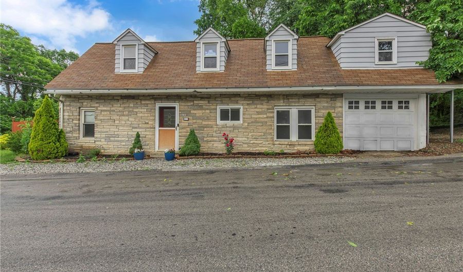2972 Brodhead Rd, Aliquippa, PA 15001 - 3 Beds, 0 Bath