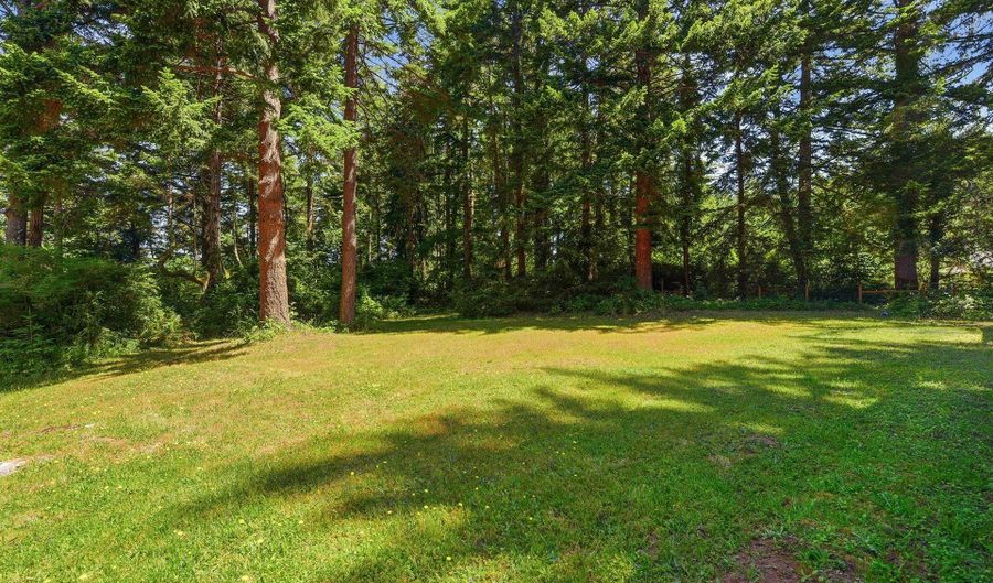 88245 CARDINAL Ln, Bandon, OR 97411 - 4 Beds, 2 Bath