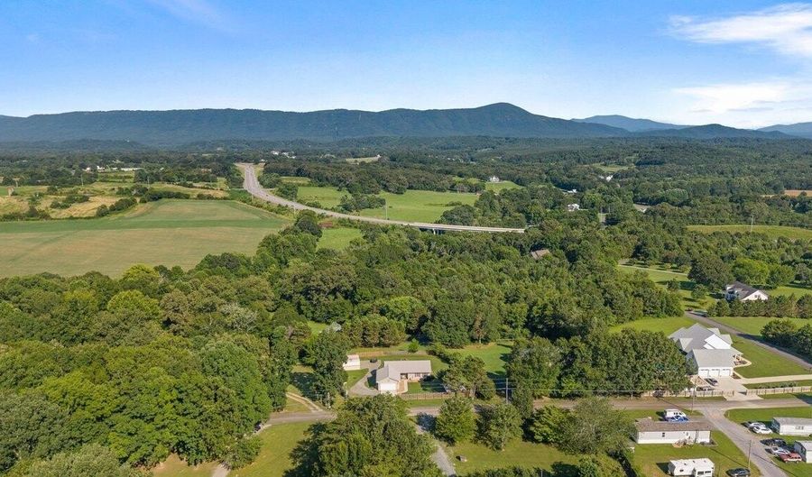 346 Thomas Rd, Benton, TN 37307 - 3 Beds, 3 Bath